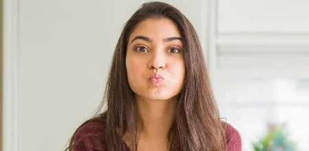چاق شدن صورت  و زیر چشم