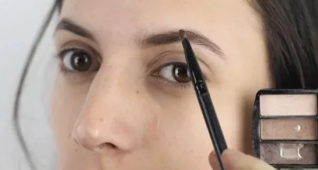 جاهای خالی ابرو را چگونه پر کنیم
