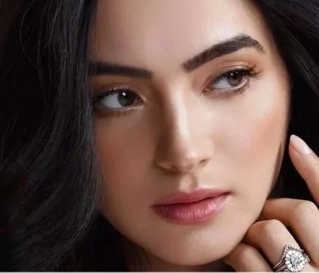 آرایش مناسب پوست زیتونی