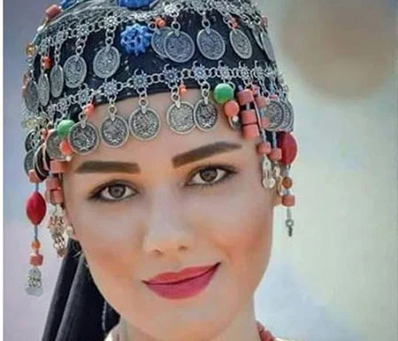 آرایش صورت برای لباس محلی, مدل آرایش با لباس محلی