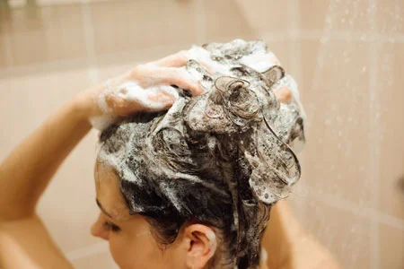 علت چرب شدن مو, علت چرب شدن موها, موهای چرب