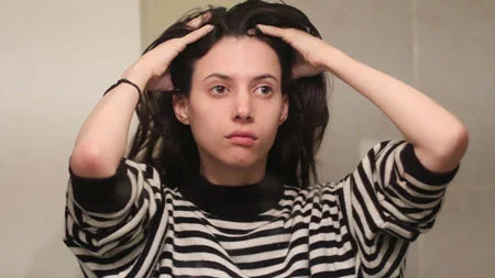 علت چرب شدن مو, علت چرب شدن موها, موهای چرب