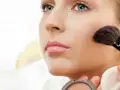 آیا استفاده از لوازم آرایش باعث جوش صورت می شود؟