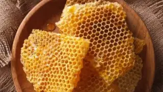 فواید موم زنبور عسل برای مو، نحوه استفاده و عوارض جانبی آن