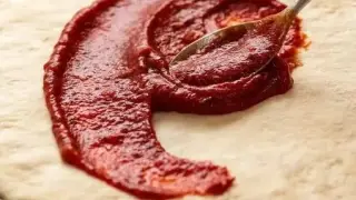 طرز تهیه انواع سس های مخصوص روی پیتزا