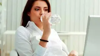 کاهش وزن حتی وقتی نشسته اید با 21 ترفند موثر!