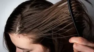 چگونه از موهای چرب خود مراقبت کنیم؟