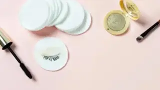 چگونه ریمل ضد آب را به راحتی پاک کنیم؟