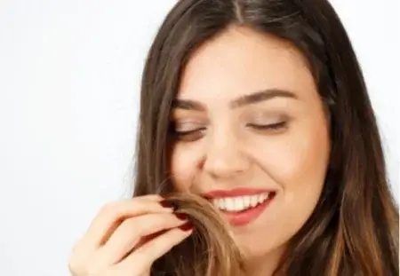 خوشبو کردن مو با 8 روش طبیعی