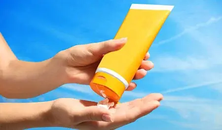 6 کرم ضدآفتابی که مفید نیستند