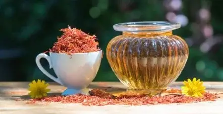 تأثیر استفاده از روغن گلرنگ برای پوست