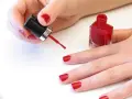 عوارض استفاده از لاک ناخن و پاک کننده های آن