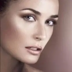 چگونه صورت خود را درخشان کنیم