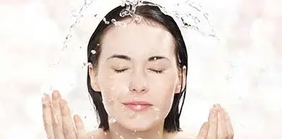 بهترین روش شستن صورت