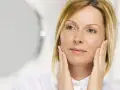 چه روش‌هایی برای جوان‌سازی صورت و چشم‌ها وجود دارد؟