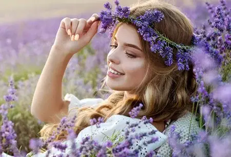 فواید روغن اسطوخودوس برای مو + مضرات و نحوه استفاده
