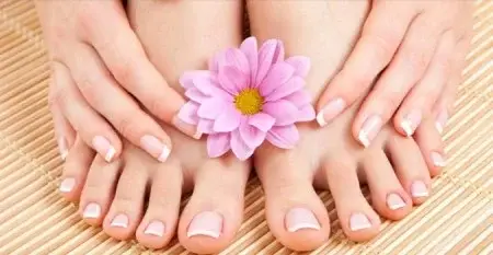 9 راه برای داشتن ناخن هایی محکم و زیبا