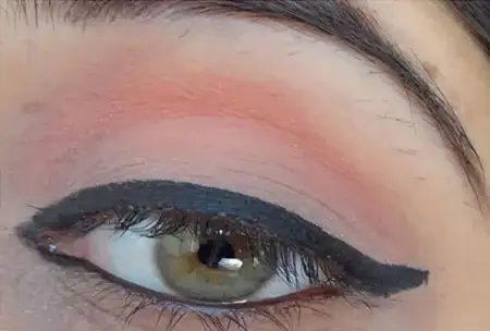 نحوه استفاده از رژگونه به عنوان سایه چشم